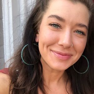 Meet your Posher, Chloe